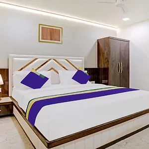 Treebo Premium Golden Bliss Trimurti Nagar Square