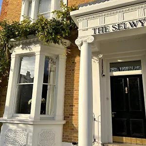 The Selwyn, Richmond