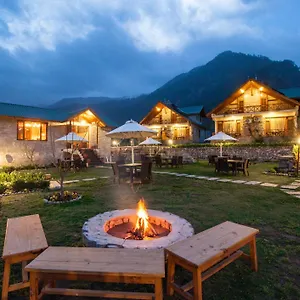 Larisa Resort Manali