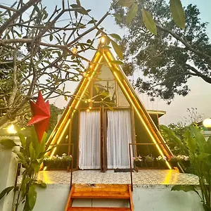 Odyssey Goa - Luxury A Frame With Private Lawn
