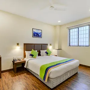 Treebo Welcome Inn, Porur