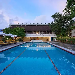 Casino Hotel - Cgh Earth, Cochin
