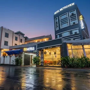 Fabhotel Metro View