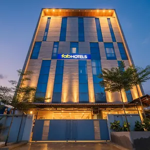 Fabhotel Unnam - Nr Amazon Hyderabad Campus, Financial District, Gachibowli