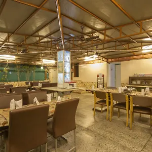 Hotel Grand Park Inn