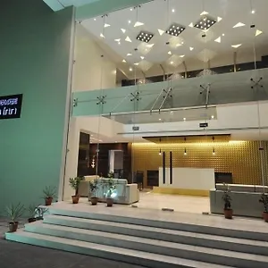 Tarawade Clarks Inn Pune