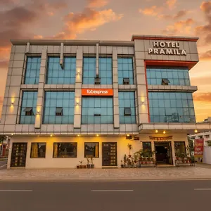 Fabhotel Pramila Inn