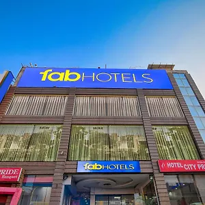 Fabhotel City Pride