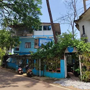 Anjoned Hostel & Cafe