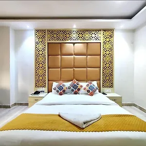 Hotel Orchid Garden Karol Bagh