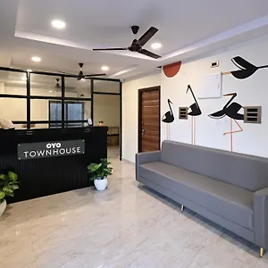 Super Townhouse De Alphabet Karmanghat