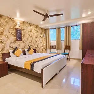 Itsy Hotels Aditya