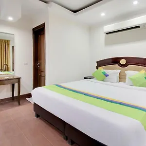 Hotel Kastor- Near Nehru Place