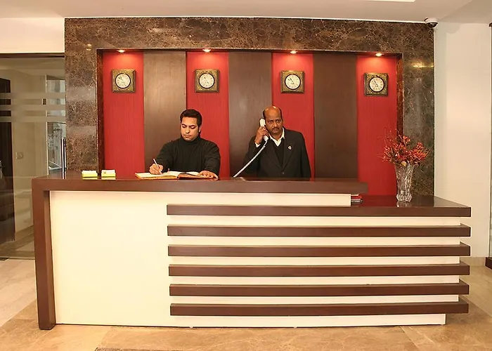 Hotel Livasa Inn Near Blk Hospital