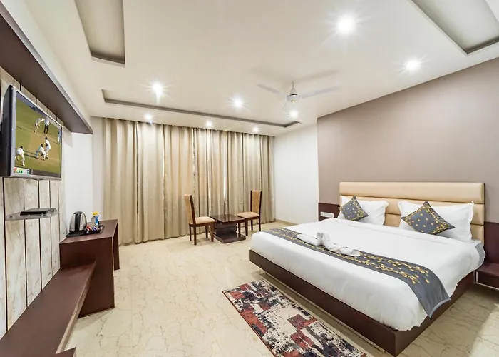 Hotel Trimurti