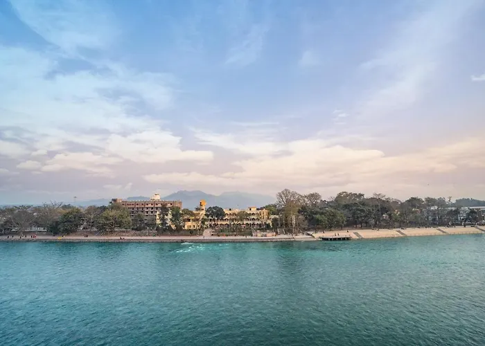 Hotel Trimurti