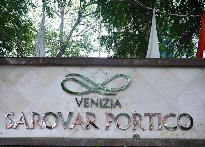 Venizia Sarovar Portico