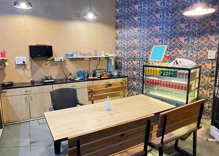 Nap Manor Hostels