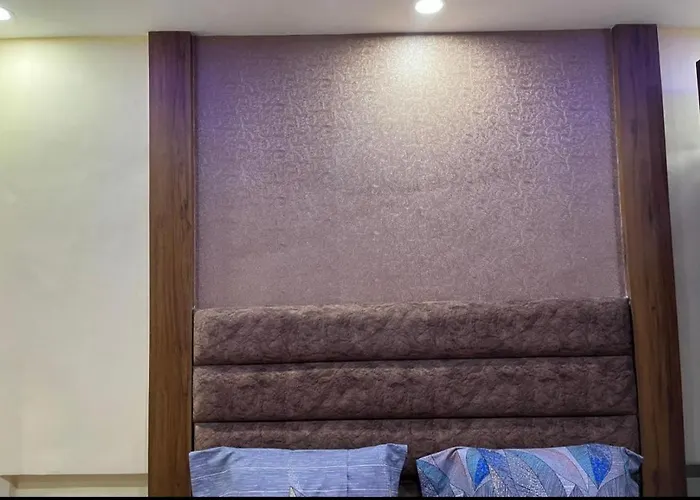 Hotel Star Inn