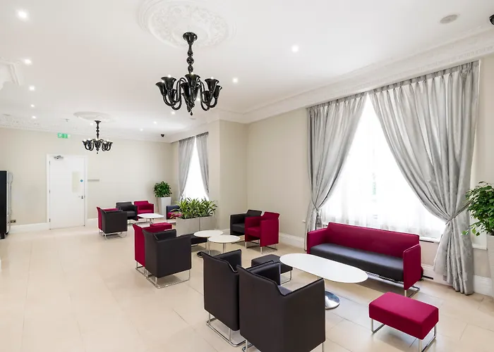 London House Hotel