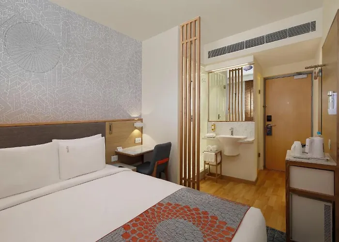 Holiday Inn Express Ahmedabad Prahlad Nagar By Ihg