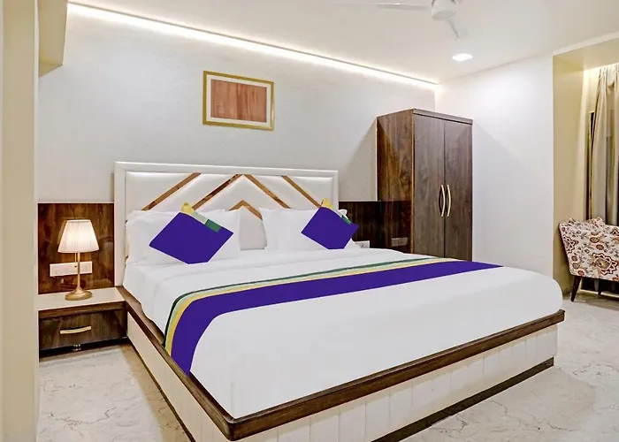 Treebo Premium Golden Bliss Trimurti Nagar Square