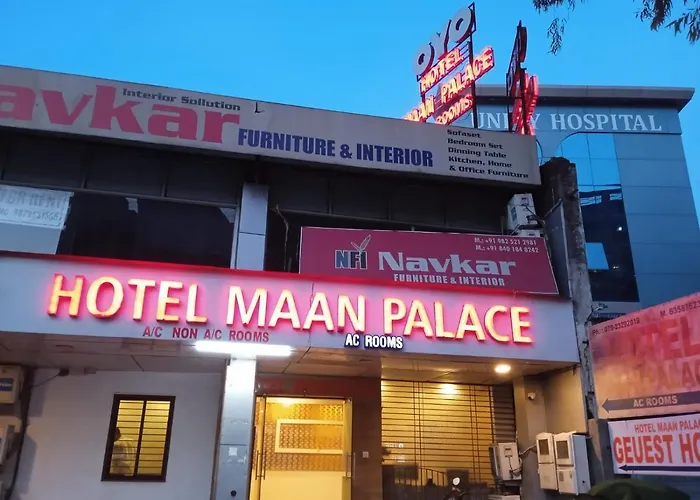 Hotel Maan Palace