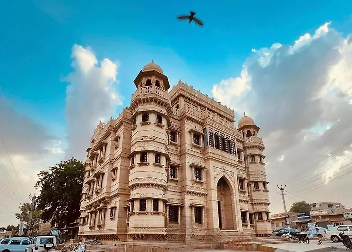 Guulab Haveli - Opp Fort