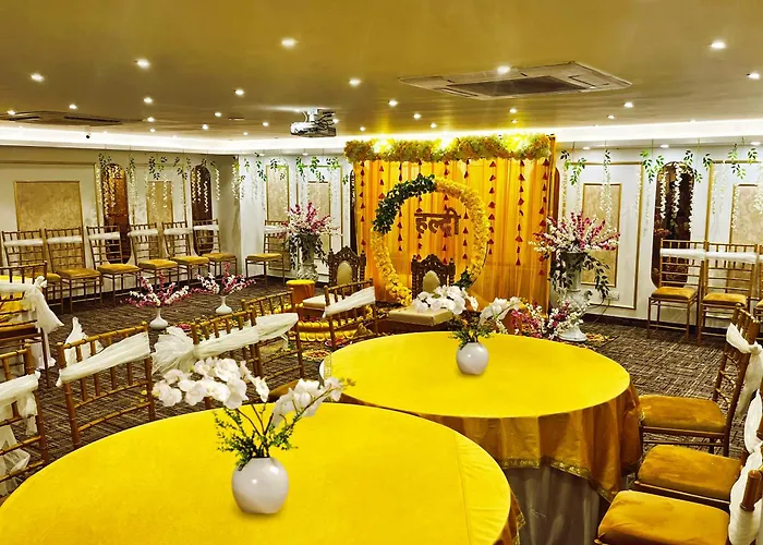 Town Pallace Inn - Hotel In New Delhi