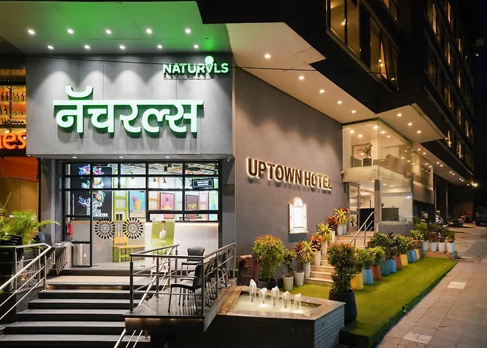 Uptown Hotel