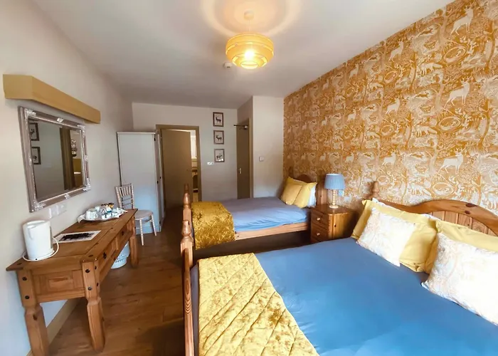 Dulrush Lodge Guest House, Restaurant And Self-Catering