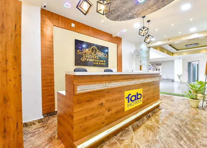 Fabhotel Symphony Grand - Inside Barcelona Complex