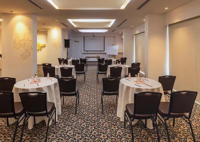 Hotel Kohinoor Elite Near Bkc