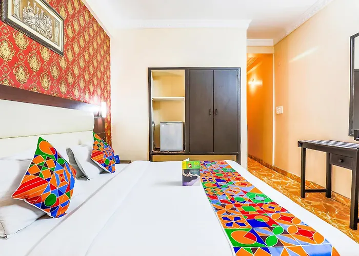 Fabhotel Pramila Inn