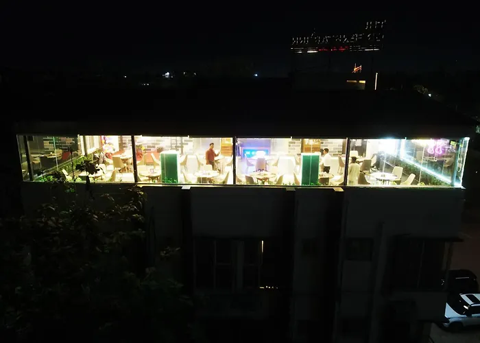The Greenstar Inn Premium