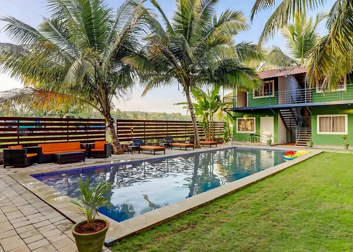 Treebo Morjim Banyan Resort With Swimming Pool