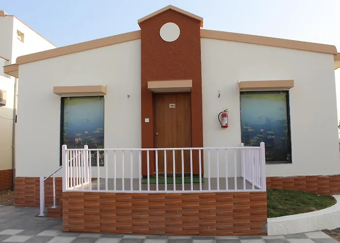 Flamingo Club And Resort Una 3 Km Away From Diu Check Post