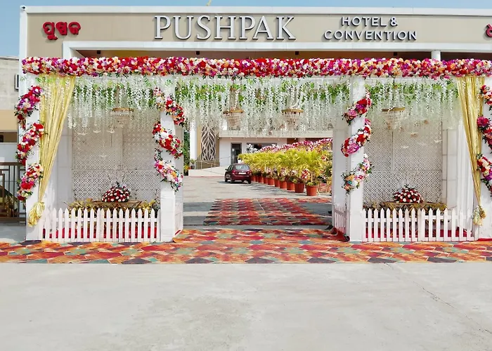 Pushpak Hotel & Convention