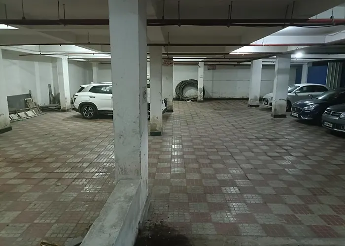 Hotel Vip Square