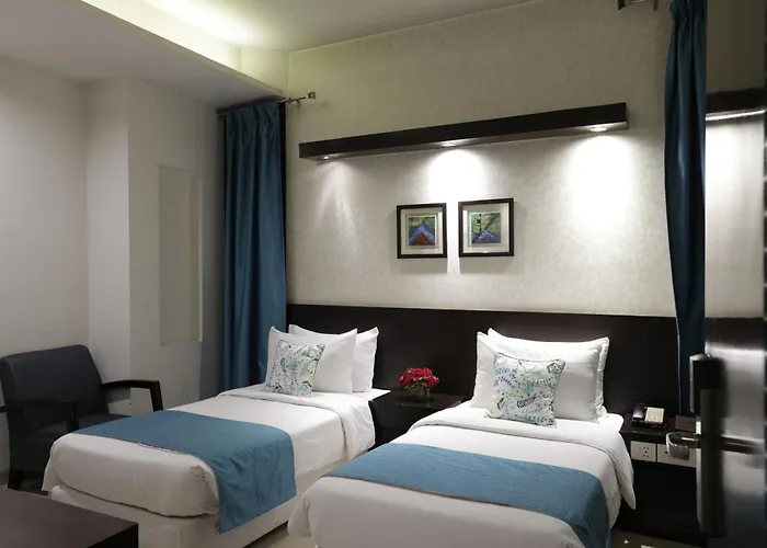 Rockland Hotel, C.R Park