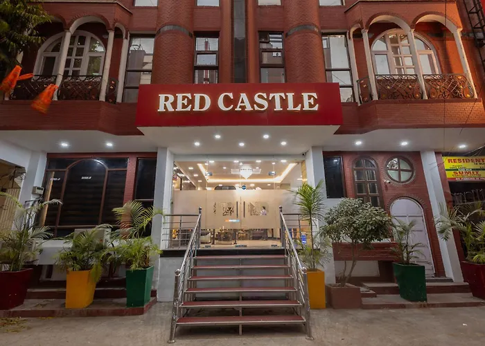 Hotel Red Castle - Near Ganga Ram & Blk Hospital - Karol Bagh