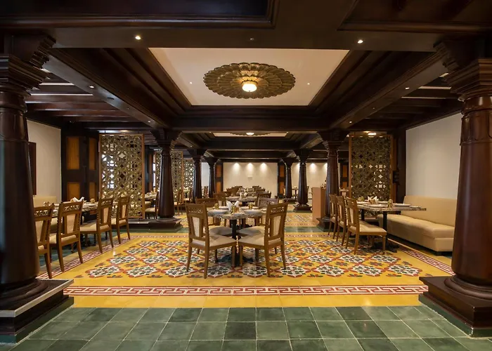 The President Hotel, Kumarapark