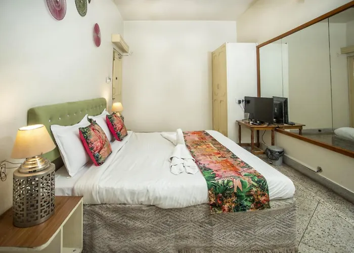 Hotel Pink Palace