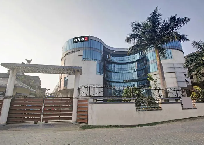 Collection O Hotel Aqua Villa Near Netaji Subhash Chandra Bose International Airport