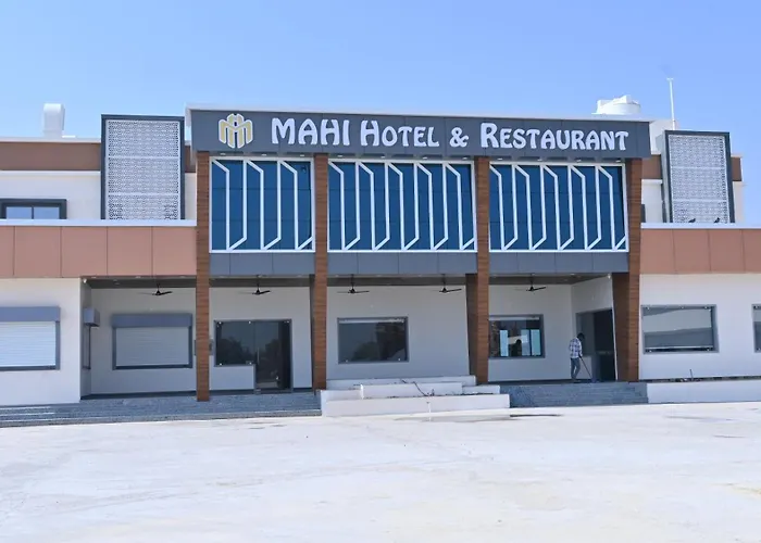 The Sky Comfort Hotel Mahi