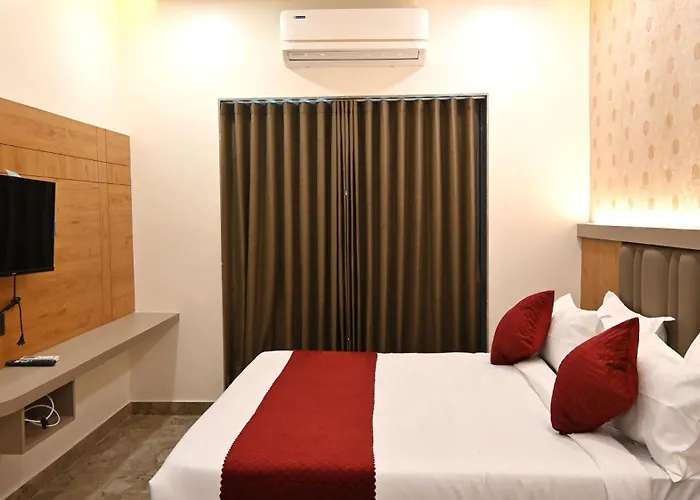 The Sky Comfort Hotel Mahi