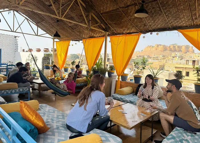 Jaisalmer Hostel Crowd