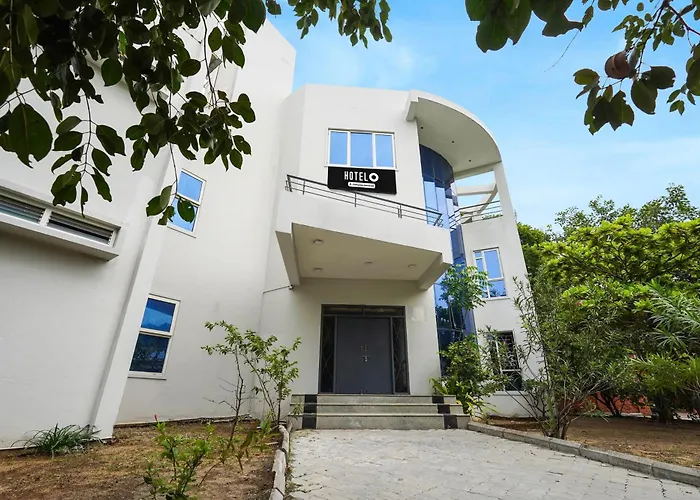 Hotel O Ecr Stays Near Nemmeli Beach Formerly Gvs Homes