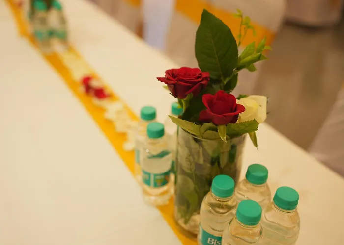 Staybird - B Suite, Business Hotel, Kharadi