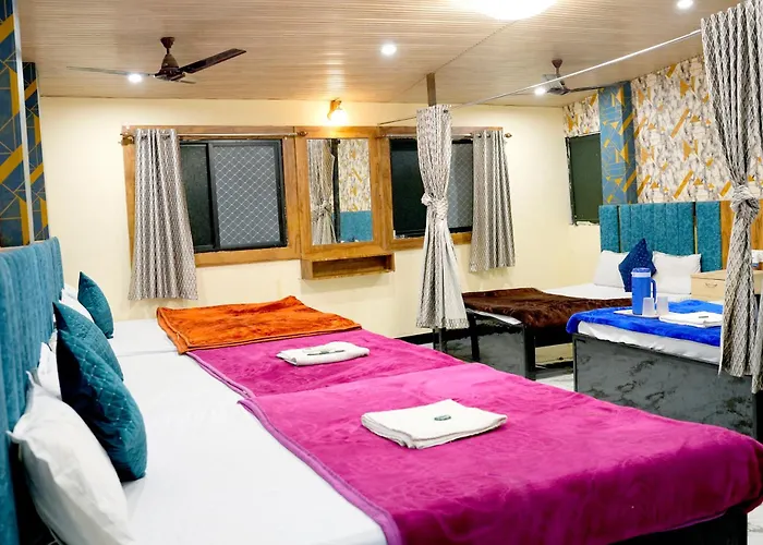 Hotel Mahalok Palace